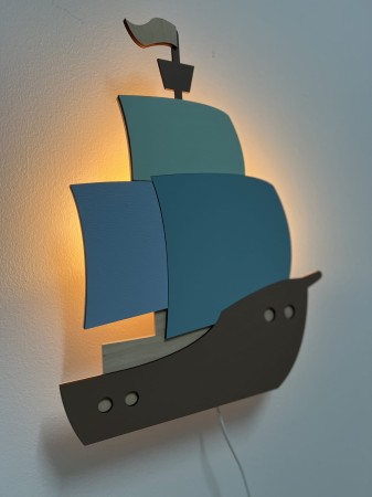 drewniana lampka nocna