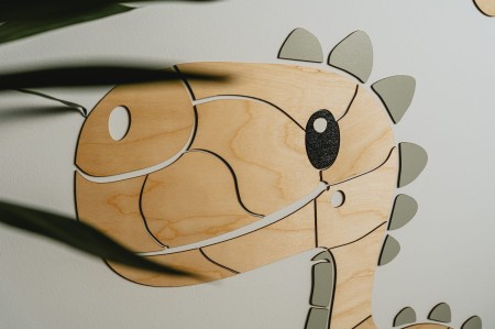 ozdoba ścienna dinozaur z drewna do pokoju dziecięcego