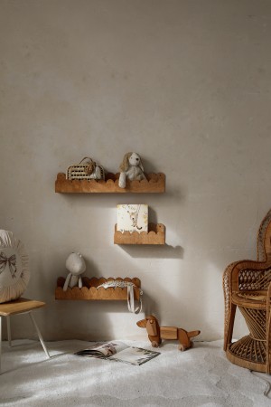 półka z falbanką do pokoju dziecka