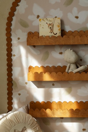 dekoracja ściany dziecięcej vintage łuk i półki