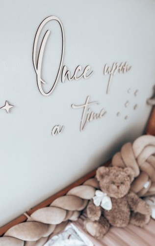 Przejdź do produktu Dekoracja ścienna drewniany napis do pokoju dziecka  "once upon a time”
