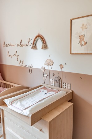 dekoracja boho do pokoju niemowlaka