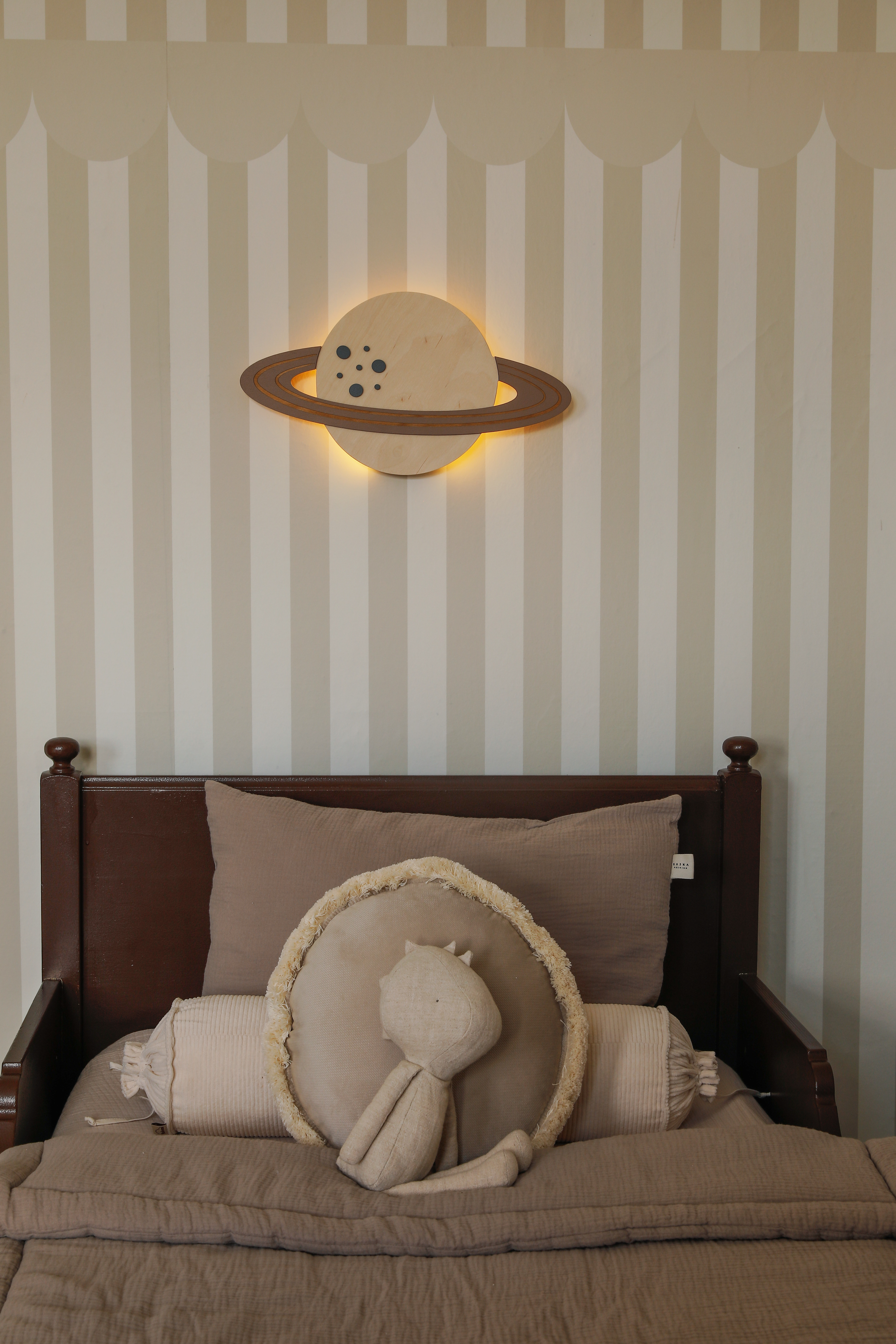 lampka saturn kosmos chłopiec pokój